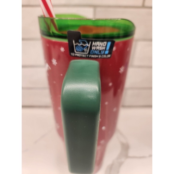 Bucees 2024 Yukon Outfitters 40 oz. Christmas Tumbler With Straw & Green Handle - Picture 10 of 11